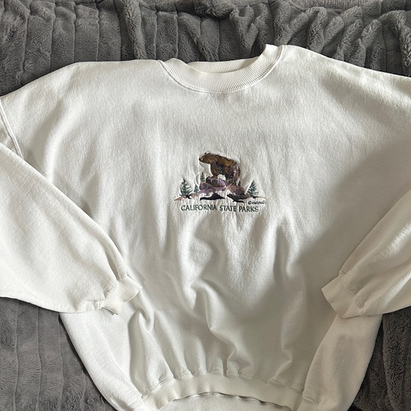 Gildan Tops - Vintage Gildan California State Parks Sweatshirt with embroidered Bear Graphic